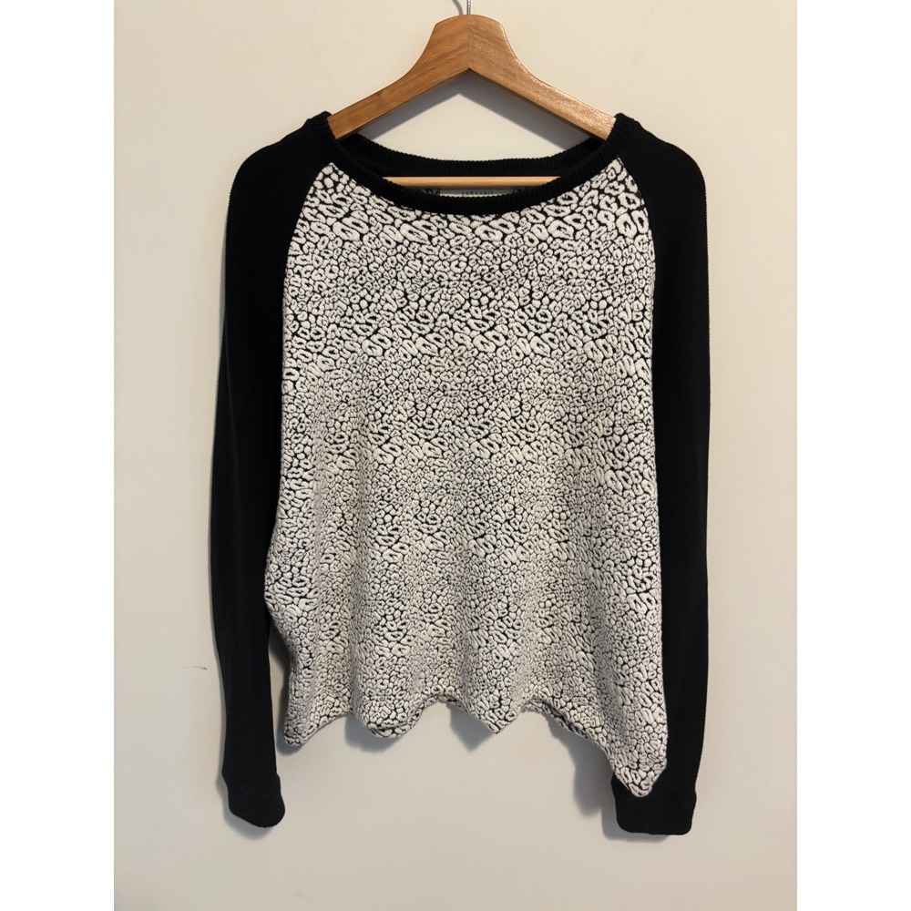 Zara Knit Women Large Black White Animal Print Raglan Long Sleeve Sweater